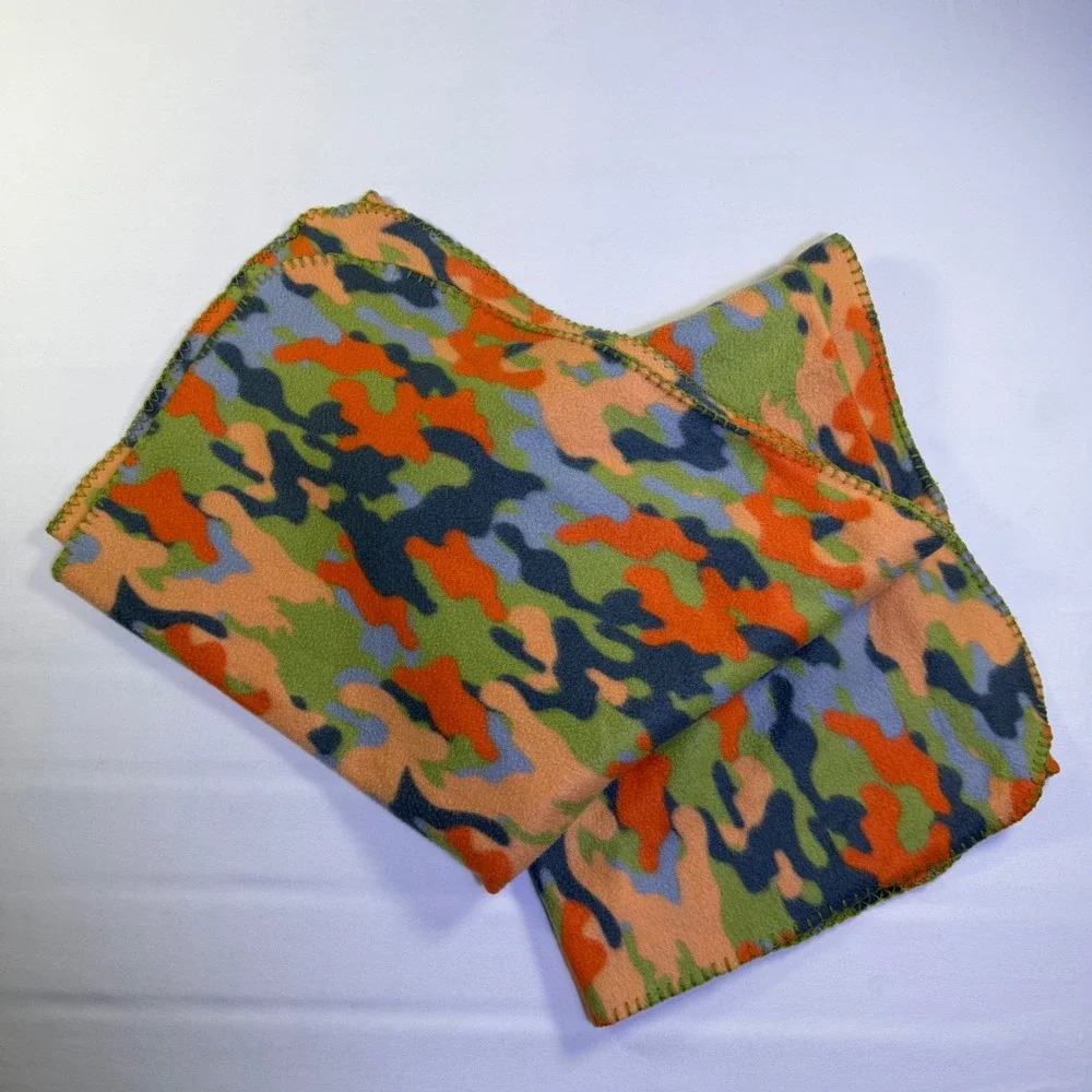 Mainstays Fleece Throw Blanket Multi Color Camouflage Orange Green 49x60 Inch